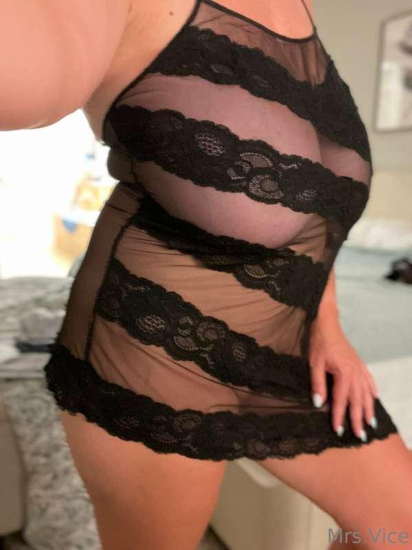 A little titty Tuesday lingerie set for yall 😘