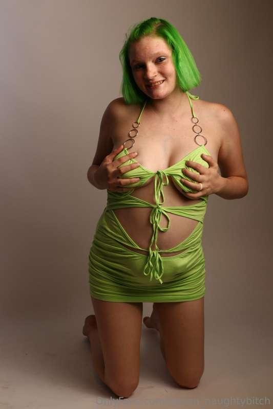 queen_naughtybitch image #0