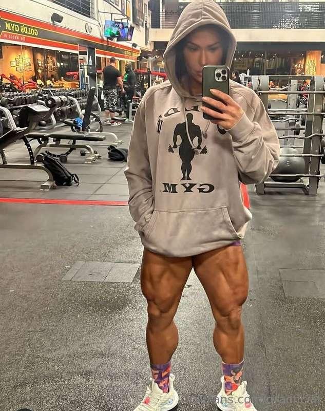 Can you feel these muscles? 😉😈