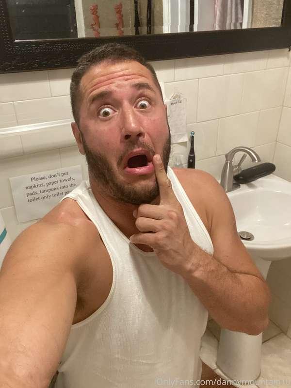 Don’t mind if i dooooooooo 😳🤪🤣
