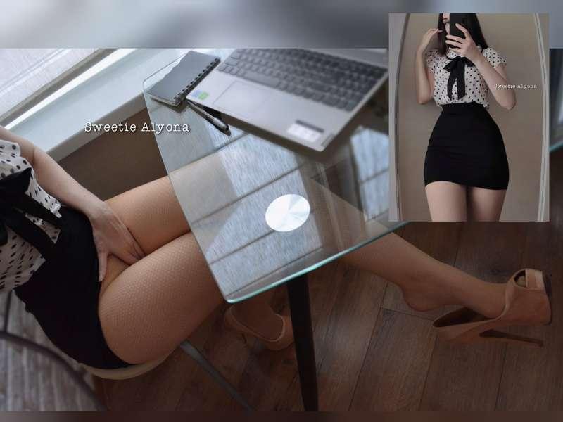 I'm not wearing panties and bra today, Boss 🫢Your naughty se..