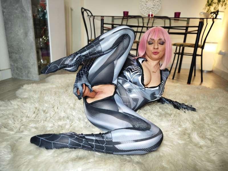 miriampradox image #17