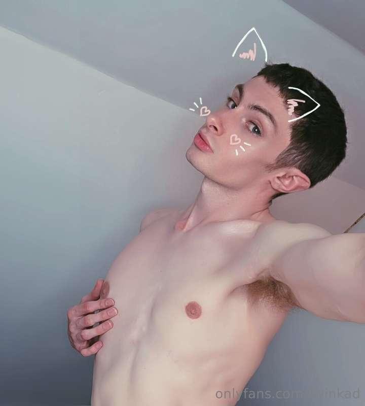 Hello kitty,you're so pretty 😽
