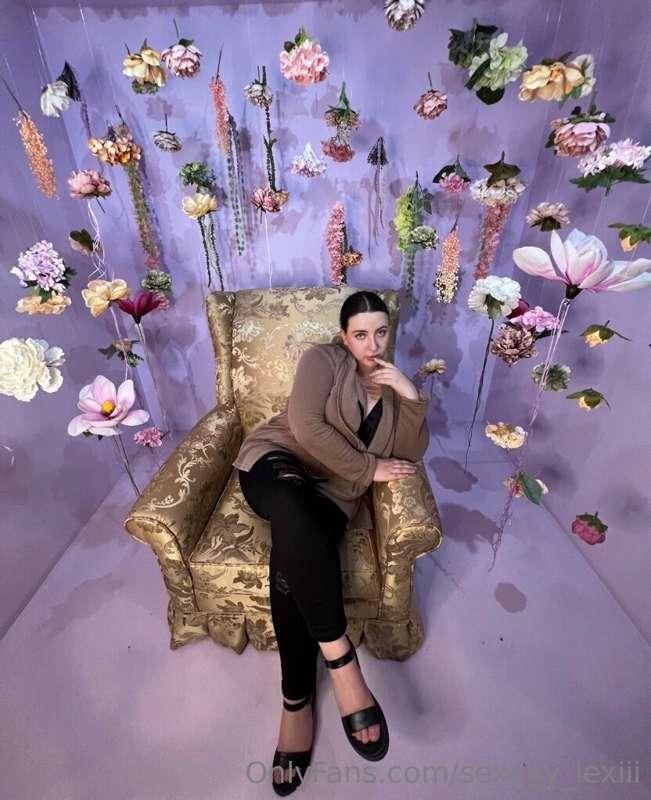 If I were a flower, would you pick me? 🥰💕