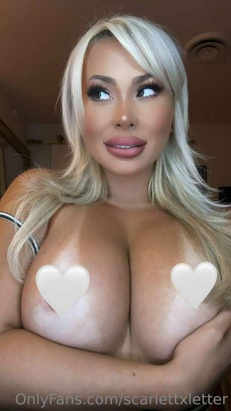 Lonely, Chat with me?? 🥰