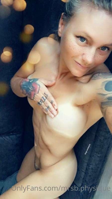 #flexfriday🥳 awe my lil kitty😼 is so freaking hairy😅🙈