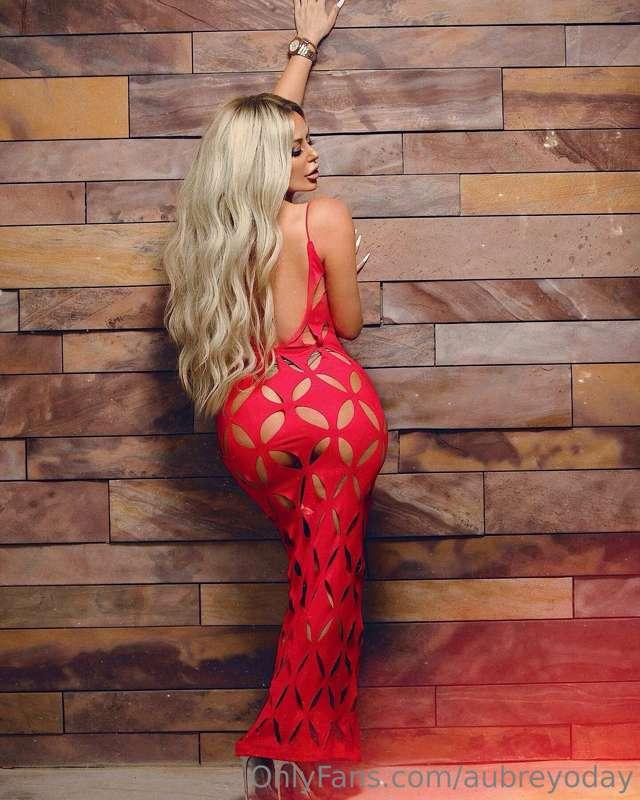 does this dress look better on me or your bedroom floor?