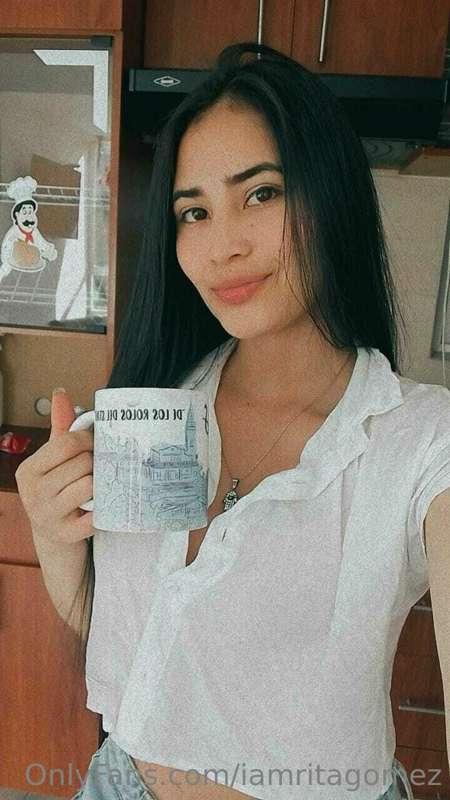 Enjoying cup of coffe, thinking what I gonna do 🤔
Do you wan..