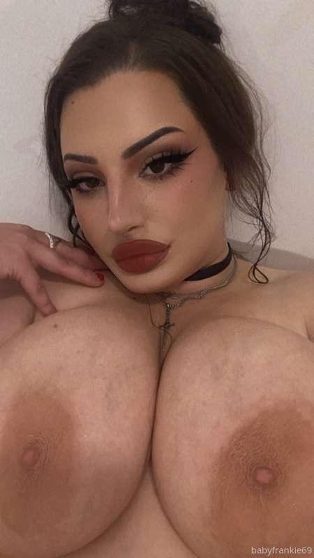 💰