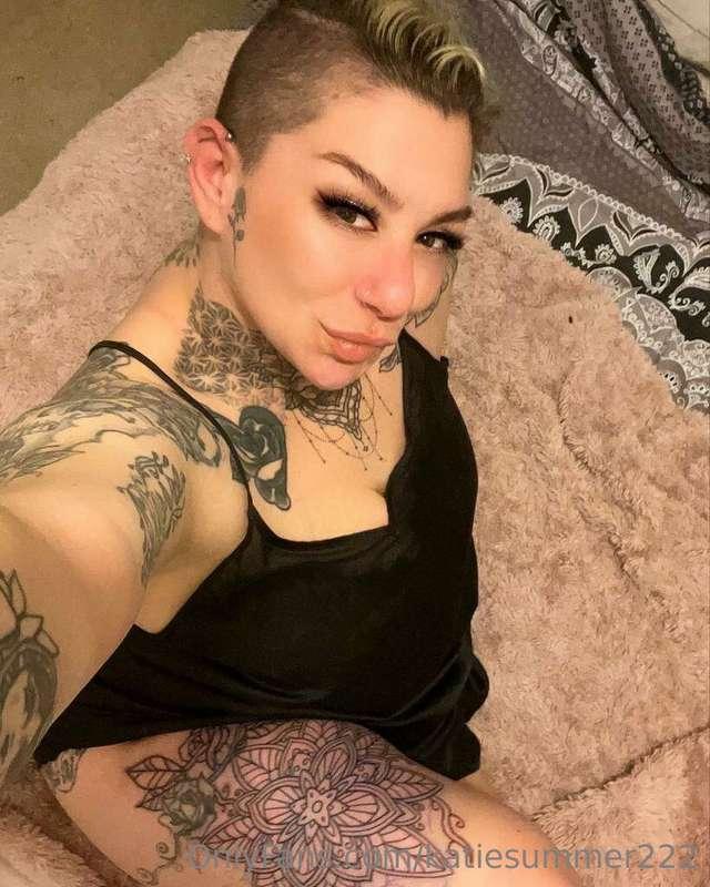 😘