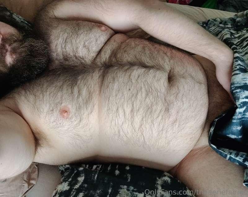 Guess it's tummy Tuesday 🐻 Hope y'all are having a great one..