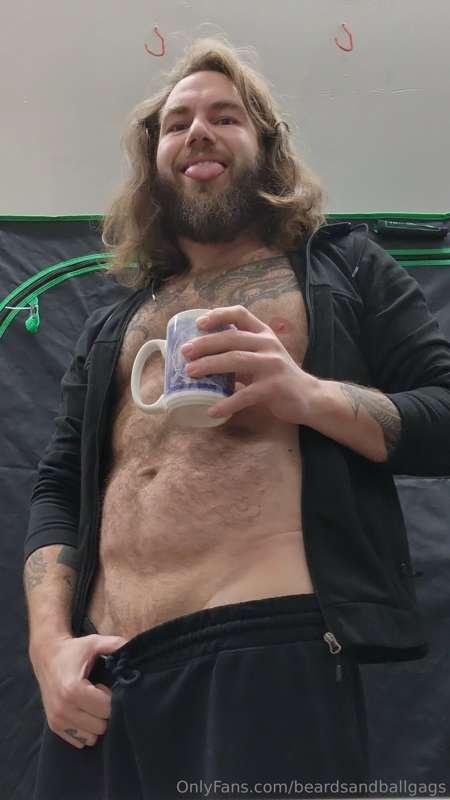 Good morning sexy 😘 

You could be getting attention daily f..