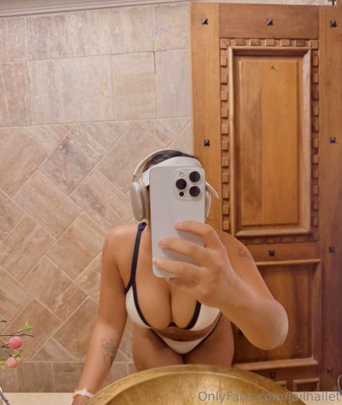  LIMITED DEAL!FIRST FAN TO TIP $40 WILL GET 100 VIDEOS IN TH..