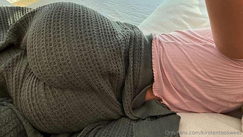blanket in the way? 🤭