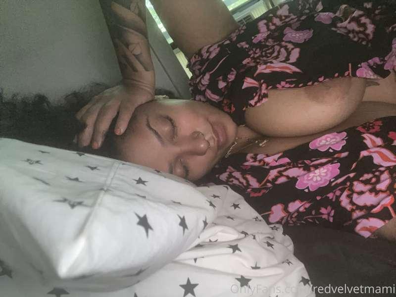 Imagine waking up to this 🥵