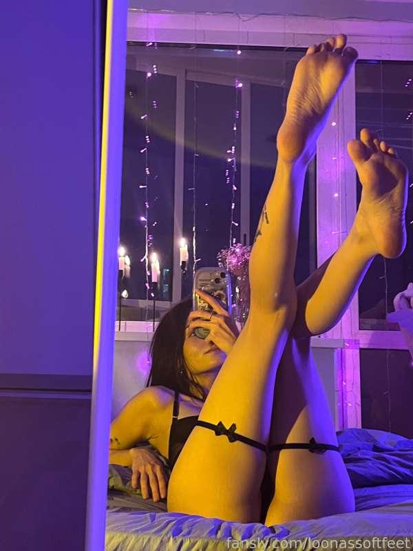 loonassoftfeet image #3