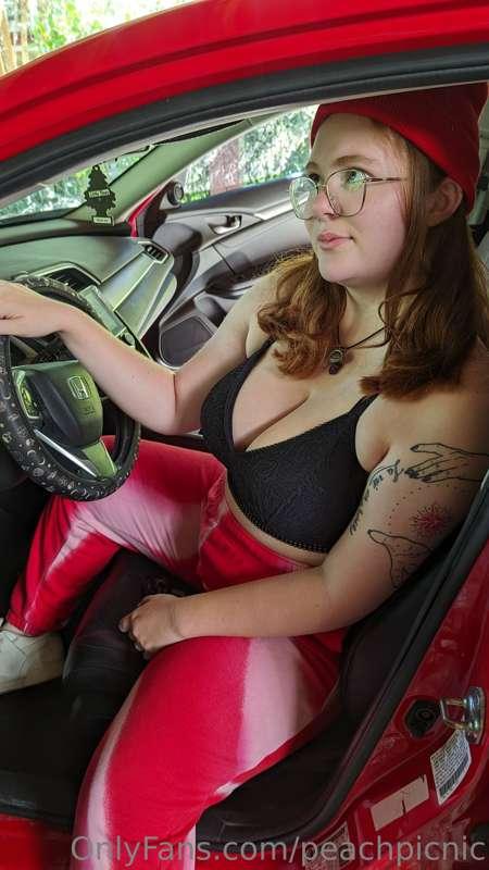 just going out for a drive...would you get in with me?? 🥰🥰
-..