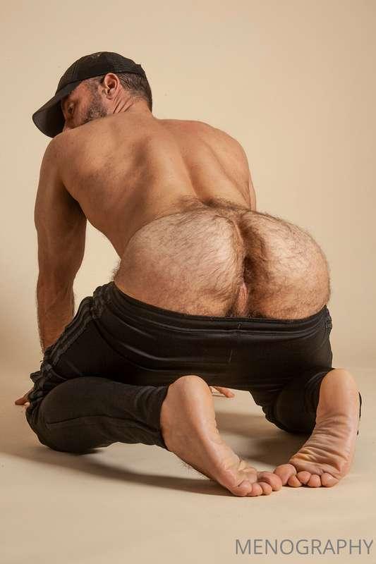 Vin Barraca gets on his knees for me