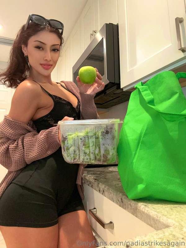 Weekly grocery haul 🍎🥬⭐️ Because I always need to be stockin..