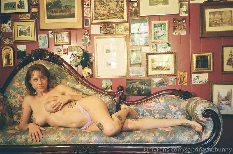 "Draw me like one of your French girls" ✏️🚢