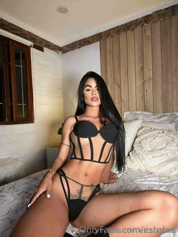 Tell me, do you deserve to look this close? 🖤