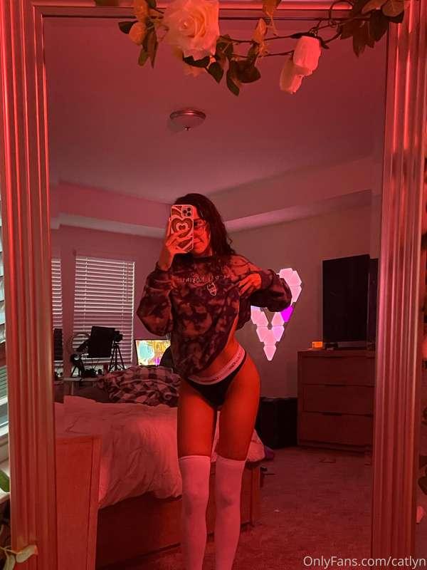 good morning❤️ like my last 5 pics for more today? i’m sendi..