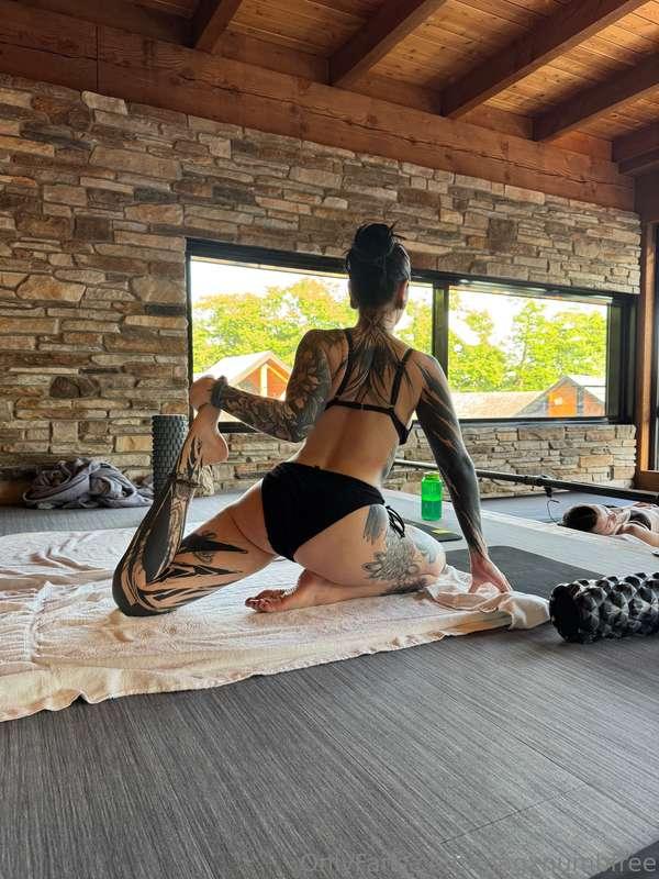 Start your day with me 🖤