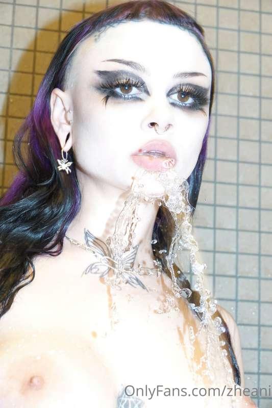 zheani image #2