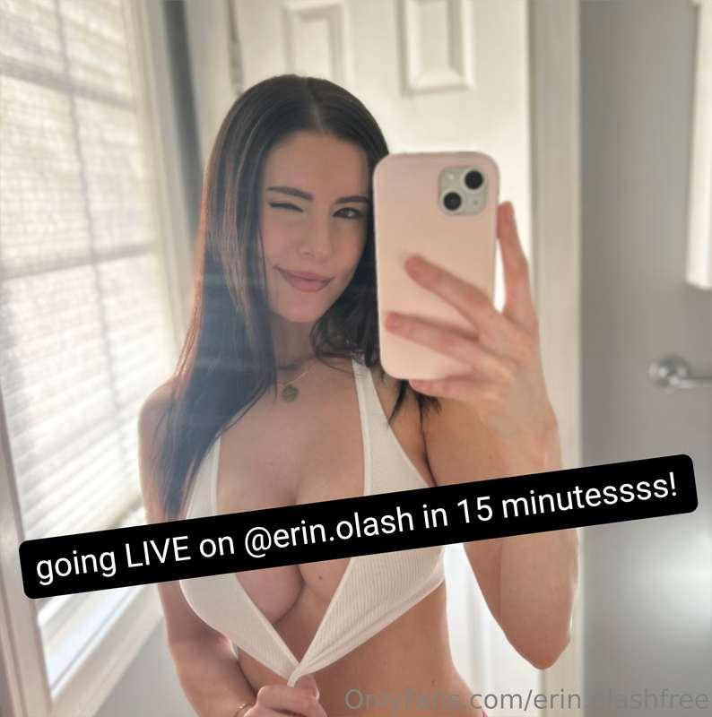 🚨🚨🚨 going LIVEEEE on @erin.olash in 15 minutes!!! Trust me y..