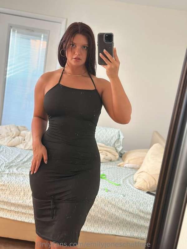 I’m live for FREE on @emjaybird RIGHT NOW