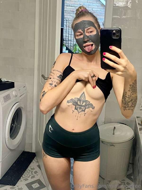 I post my bare titties on @mimicica feed FOR FREE **all the ..