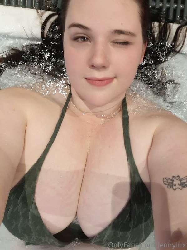These hot days are crazy, sometimes wearing nothing is the o..