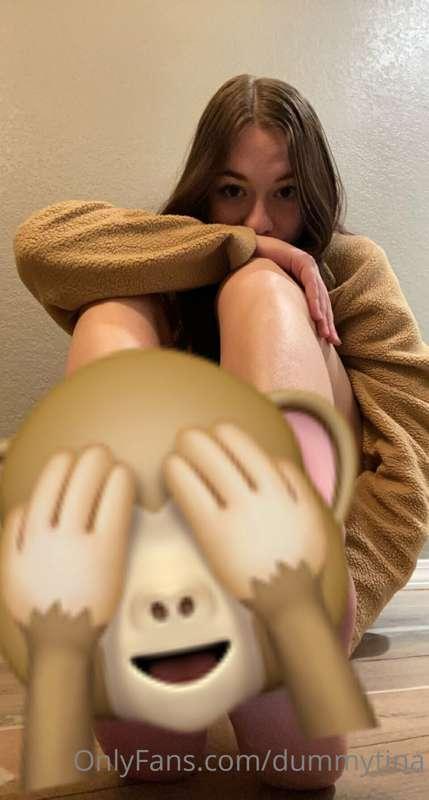 i’ve never sent feet pics before but if u wanna see my toes ..