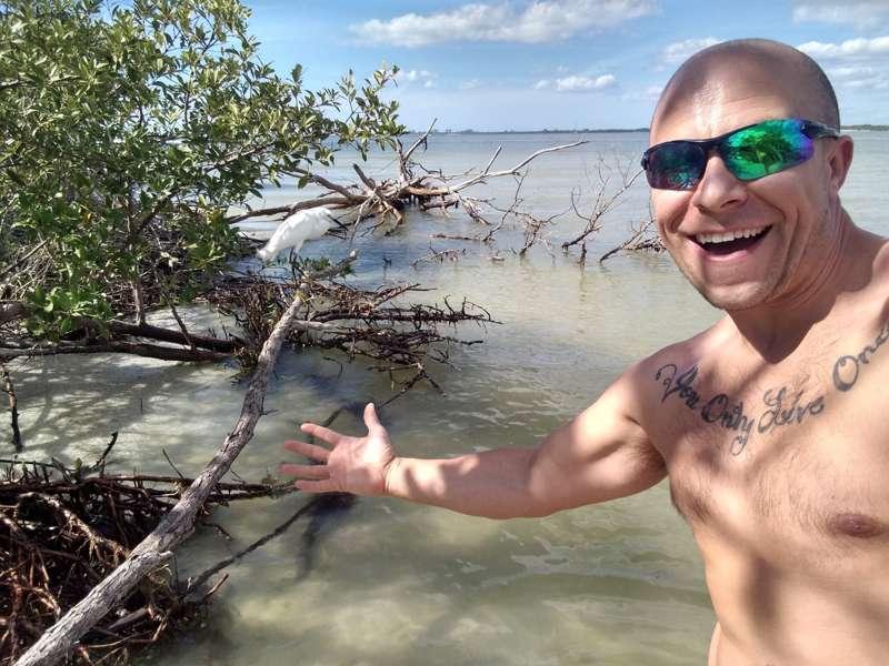 Made a new friend at the beach today. He came right up to me..