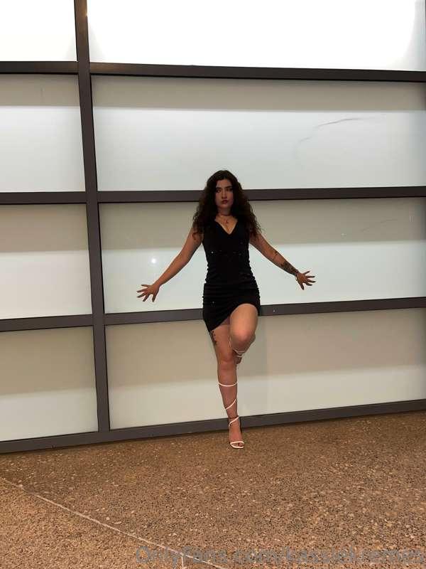 Cum here!! Tip$15 $150 worth of content $25 for $250 worth o..