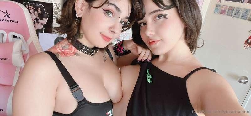 En unos minutos empezamos live con @luciilexss 🩵  en mi only..