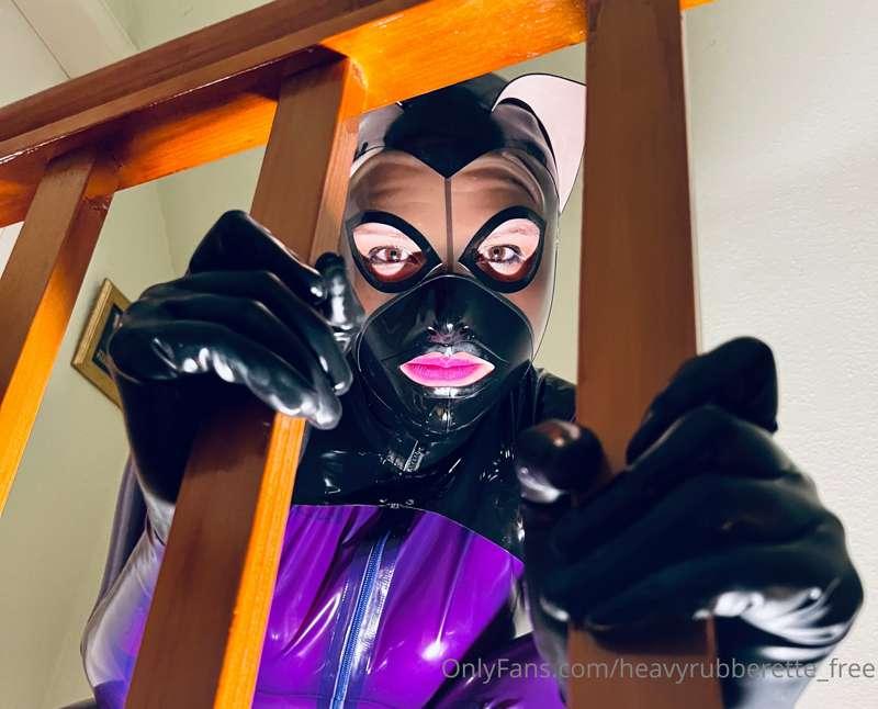 Last part of the purple rubber kitten