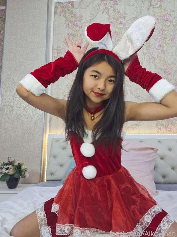 charge up with the christmas vibe with me!


#xmas #christmas #newyear #asian #teen #petite #bunny #kawaii #cute #shy 