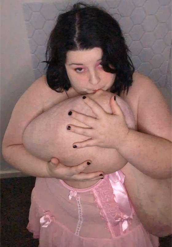 ...you seem to have caught me mid suck 🥴