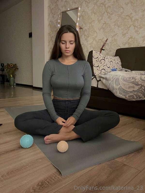 I love yoga and meditationYoga helps me to feel my bodyAnd m..