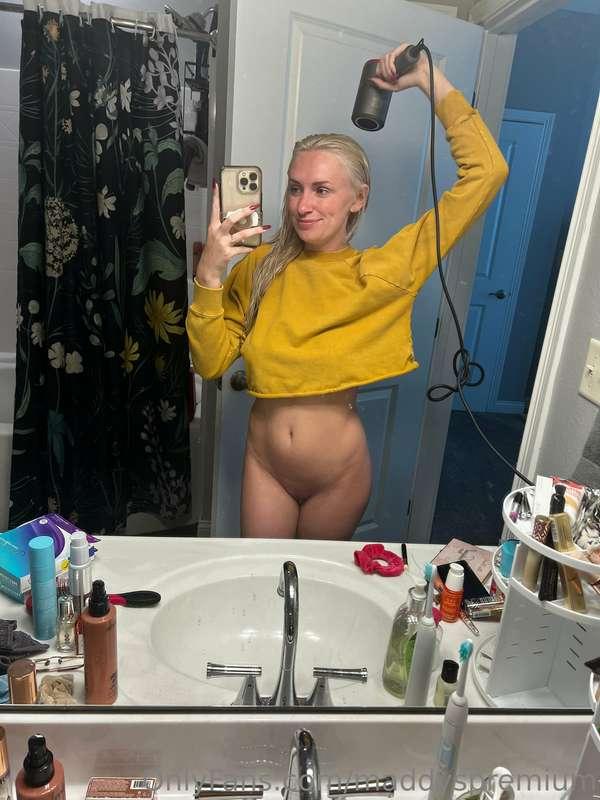 Getting ready for the day but have to let the tits out for s..
