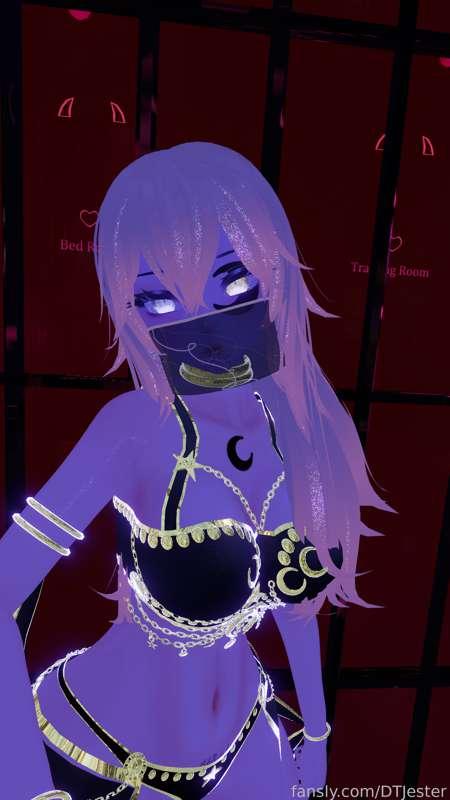 Been so long since I been around but I love being here on fansly and enjoy taking pics for you all ^^ Unlike my family, its very fun to have fun this way