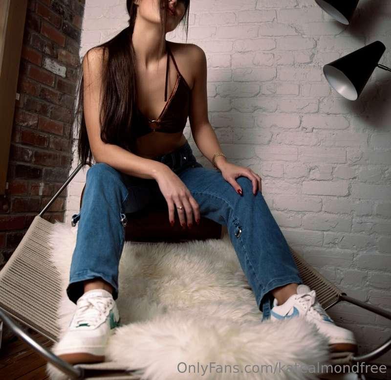 would you lay down between my legs?