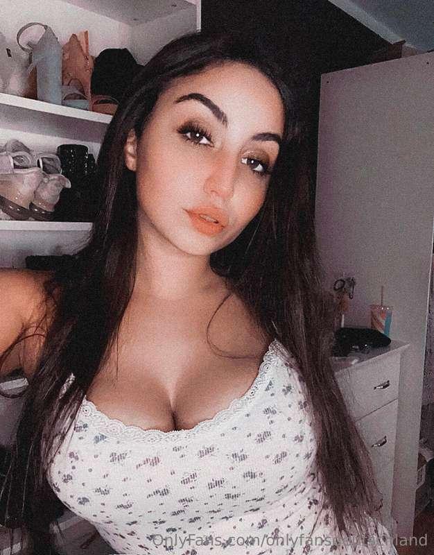 @melina.feldhoferIch bin Melina Feldhofer, 21 – ich zocke, i..