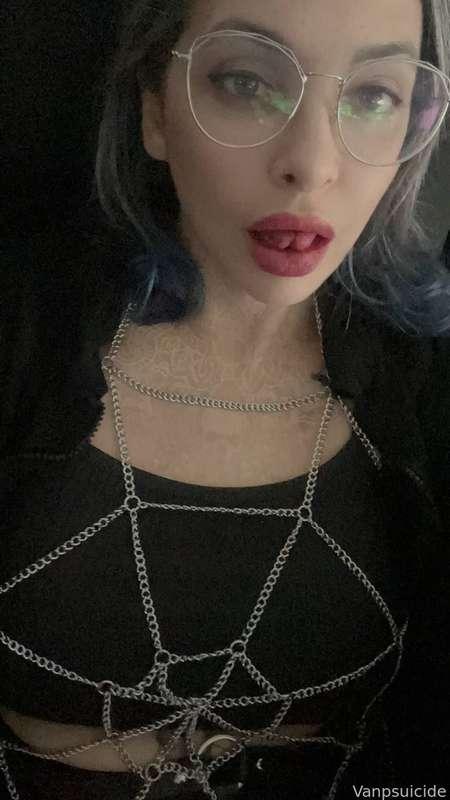 DM