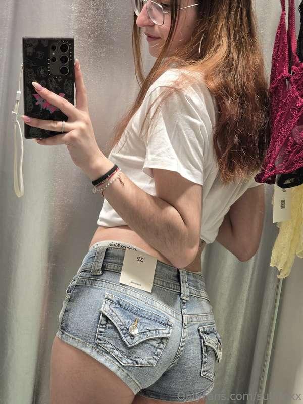 Should I get this shorts? I think they look nice 🤭