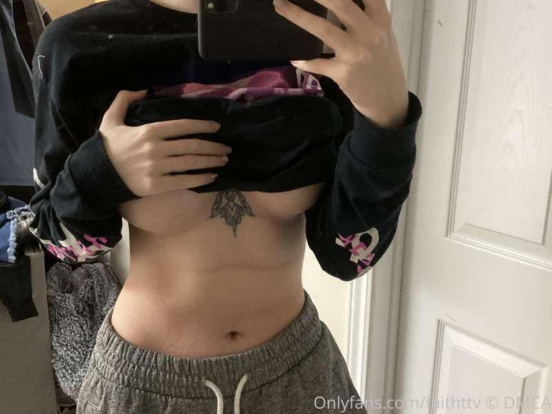 How to tell she’s a real gamer: she not only has the marks f..
