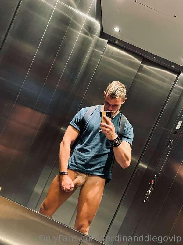 Secret places turns me on.. 🥵 you? ^^
