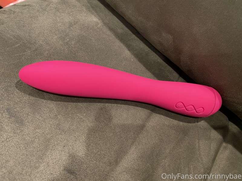 New toy! I can already tell this one is going to be my favor..