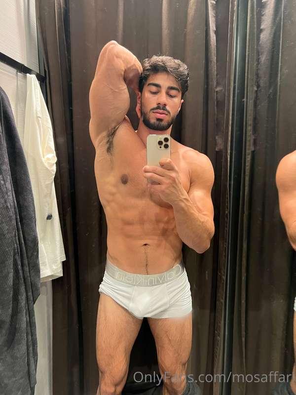 Let’s fuck in the fitting room